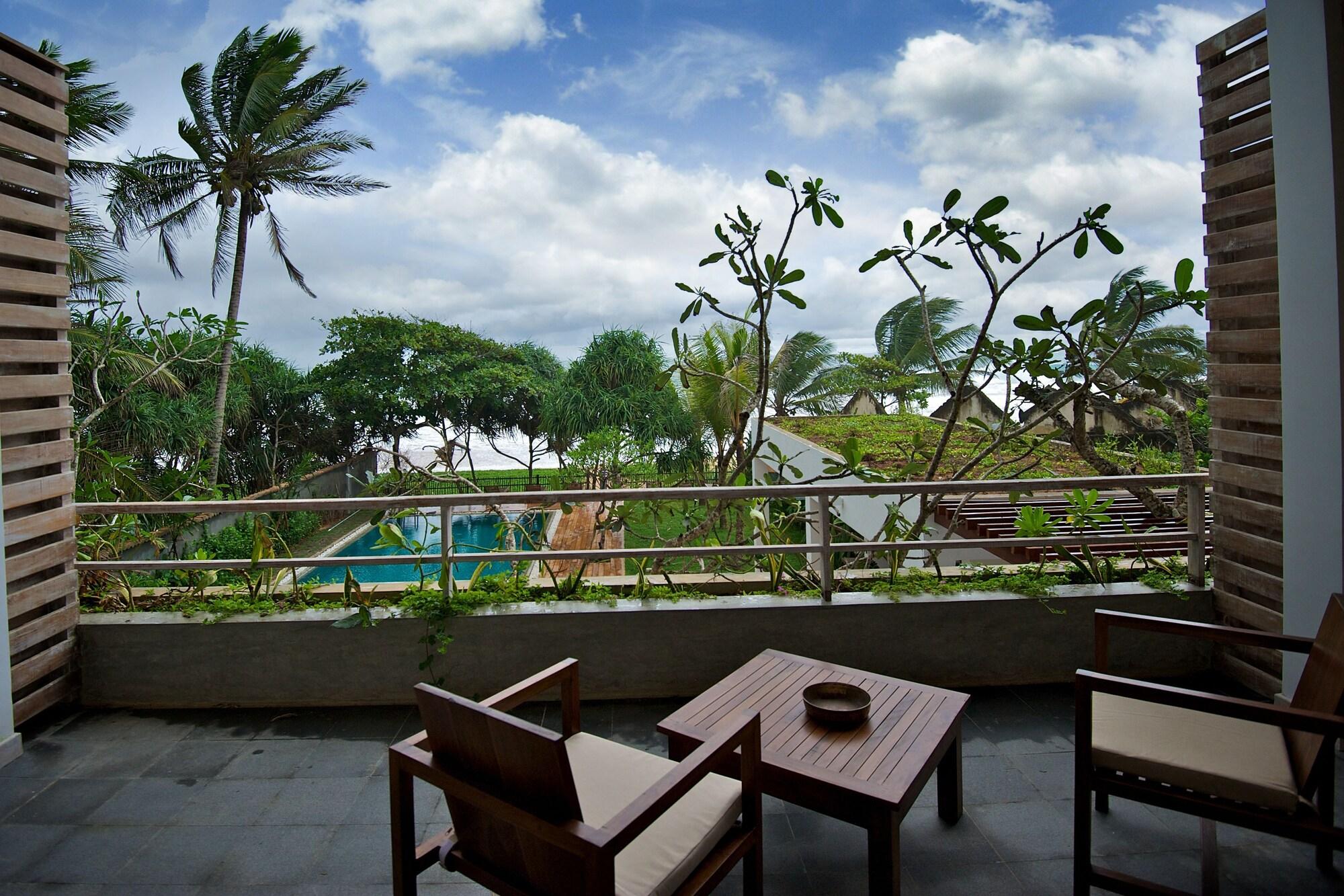 Roman Beach Hotel Hikkaduwa Exterior photo